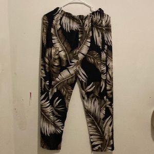 Brand: Papermoon; SZ:Large : Long printed pants